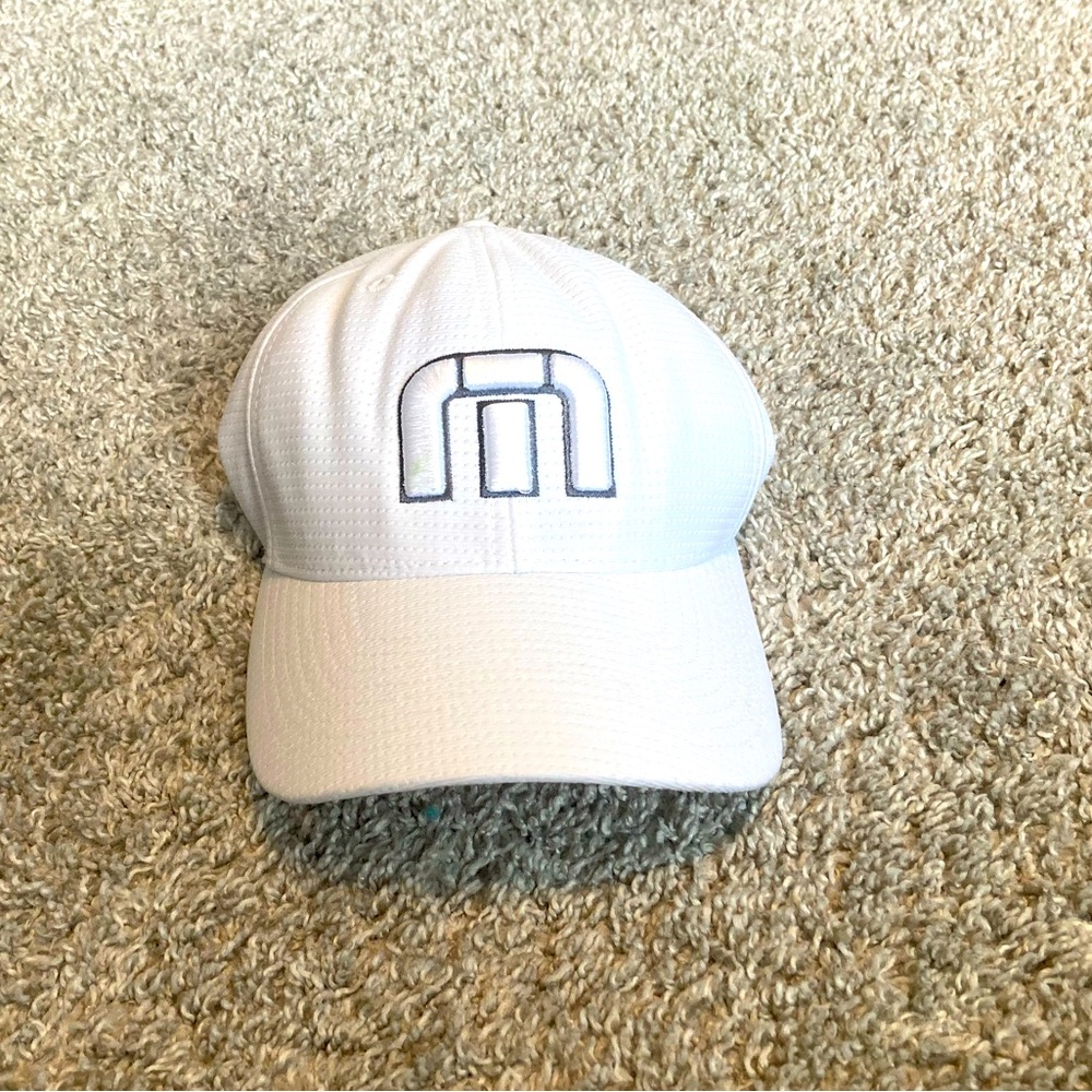 Travis’s Matthew hat worn once